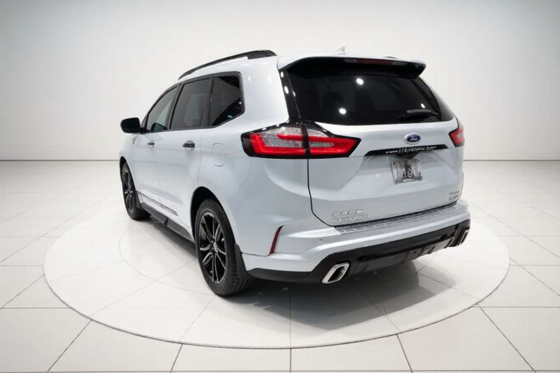 Used Ford Edge 2020 EcoBoost 245 Two-Wheel Drive Titanium 7-Seater Exterior 2