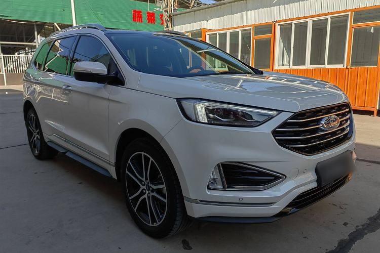 Used Ford Edge 2020 EcoBoost 245 Two-Wheel Drive Titanium 7-Seater Exterior 2