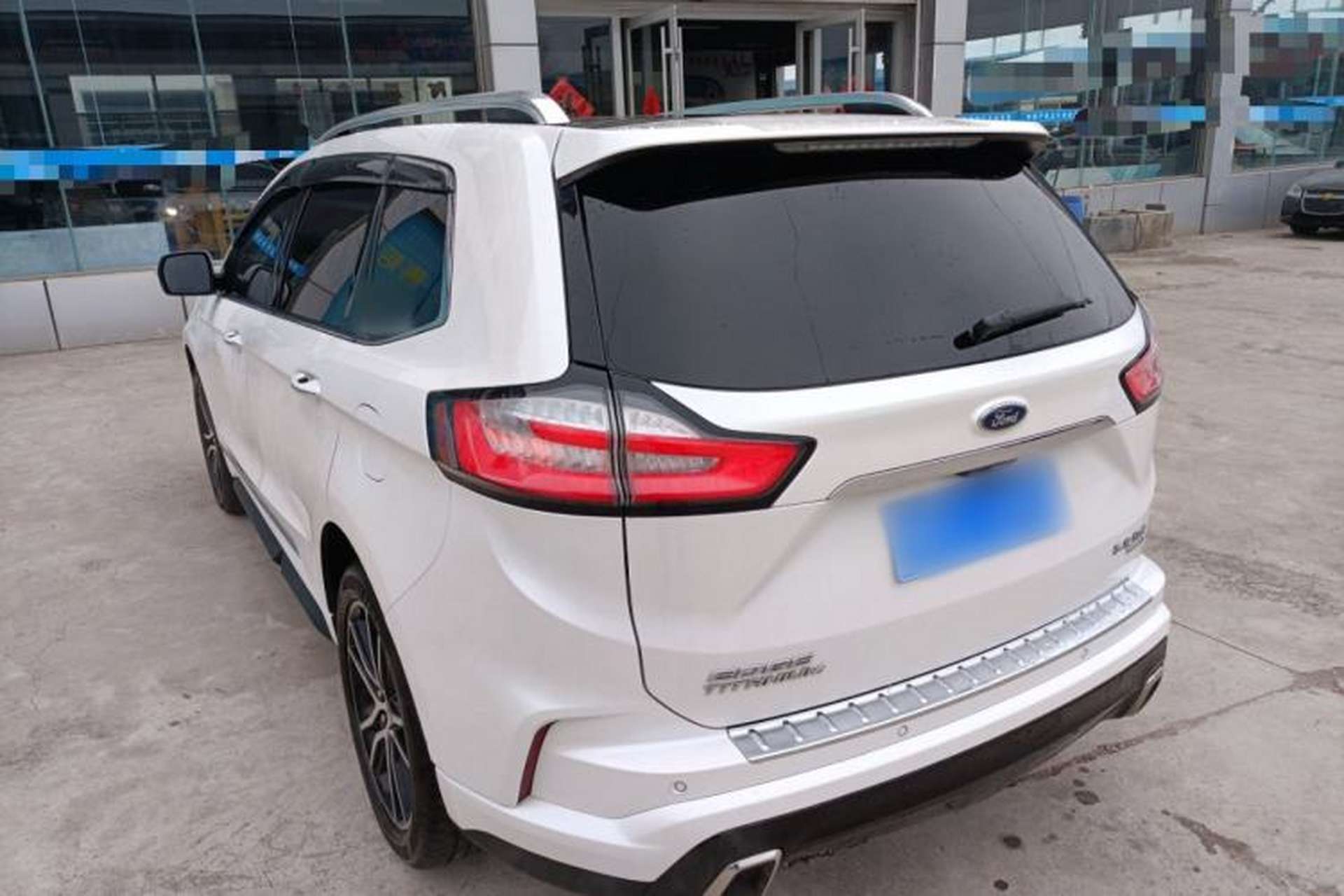 Used Ford Edge 2020 EcoBoost 245 Two-Wheel Drive Titanium 7-Seater Exterior 2