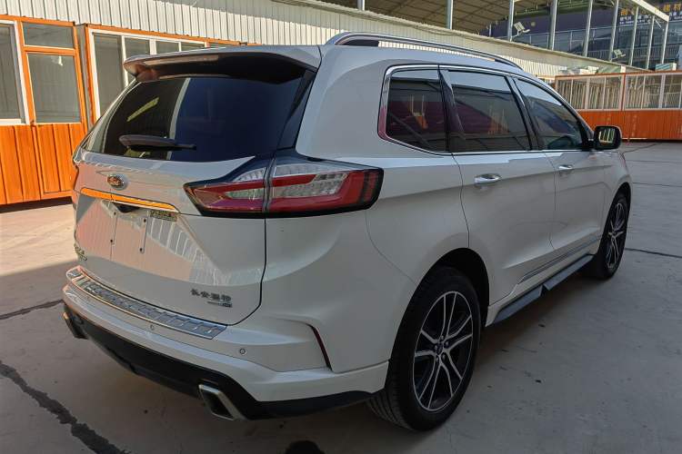 Used Ford Edge 2020 EcoBoost 245 Two-Wheel Drive Titanium 7-Seater Exterior 3