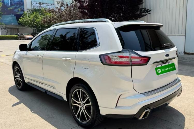 Used Ford Edge 2020 EcoBoost 245 Two-Wheel Drive Titanium 7-Seater Exterior 6