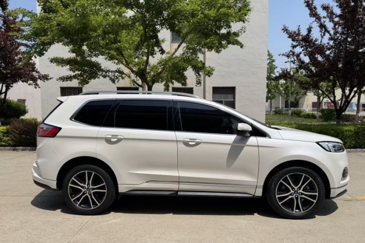 Used Ford Edge 2020 EcoBoost 245 Two-Wheel Drive Titanium 7-Seater Exterior 8