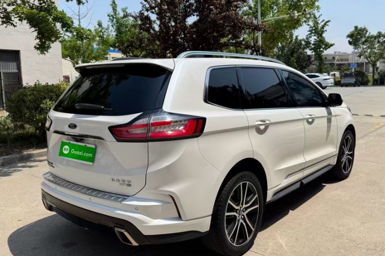 Used Ford Edge 2020 EcoBoost 245 Two-Wheel Drive Titanium 7-Seater Exterior 9