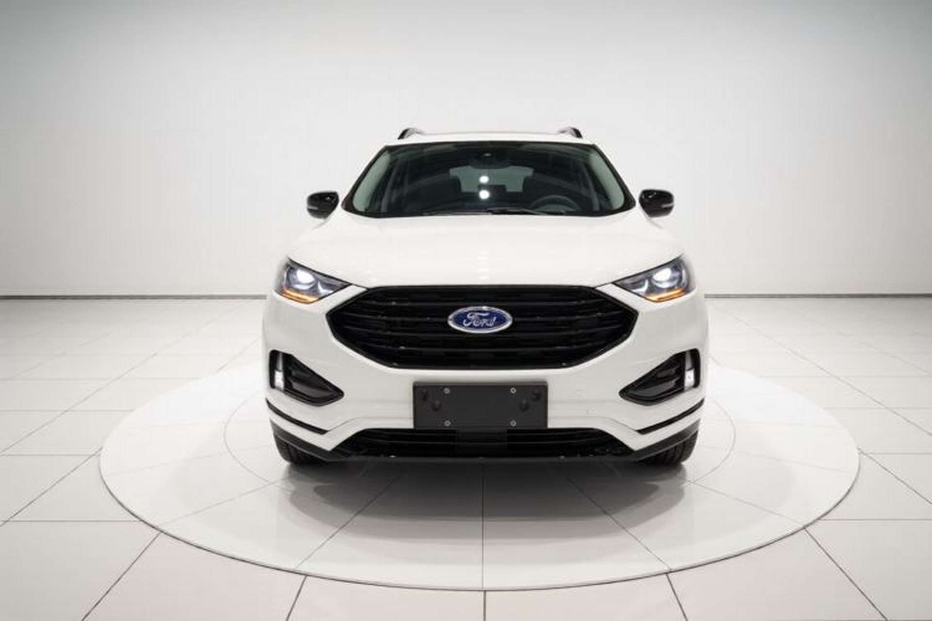 Used Ford Edge 2020 EcoBoost 245 Two-Wheel Drive Titanium 7-Seater Front