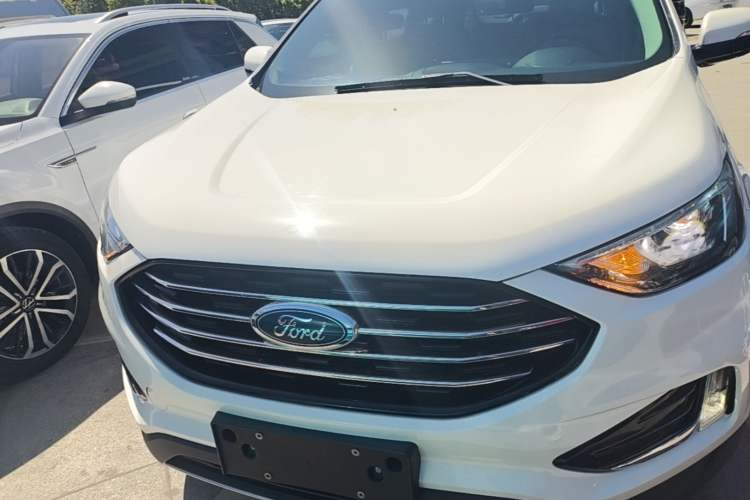 Used Ford Edge 2020 EcoBoost 245 Two-Wheel-Drive Titanium 5-Seater Front