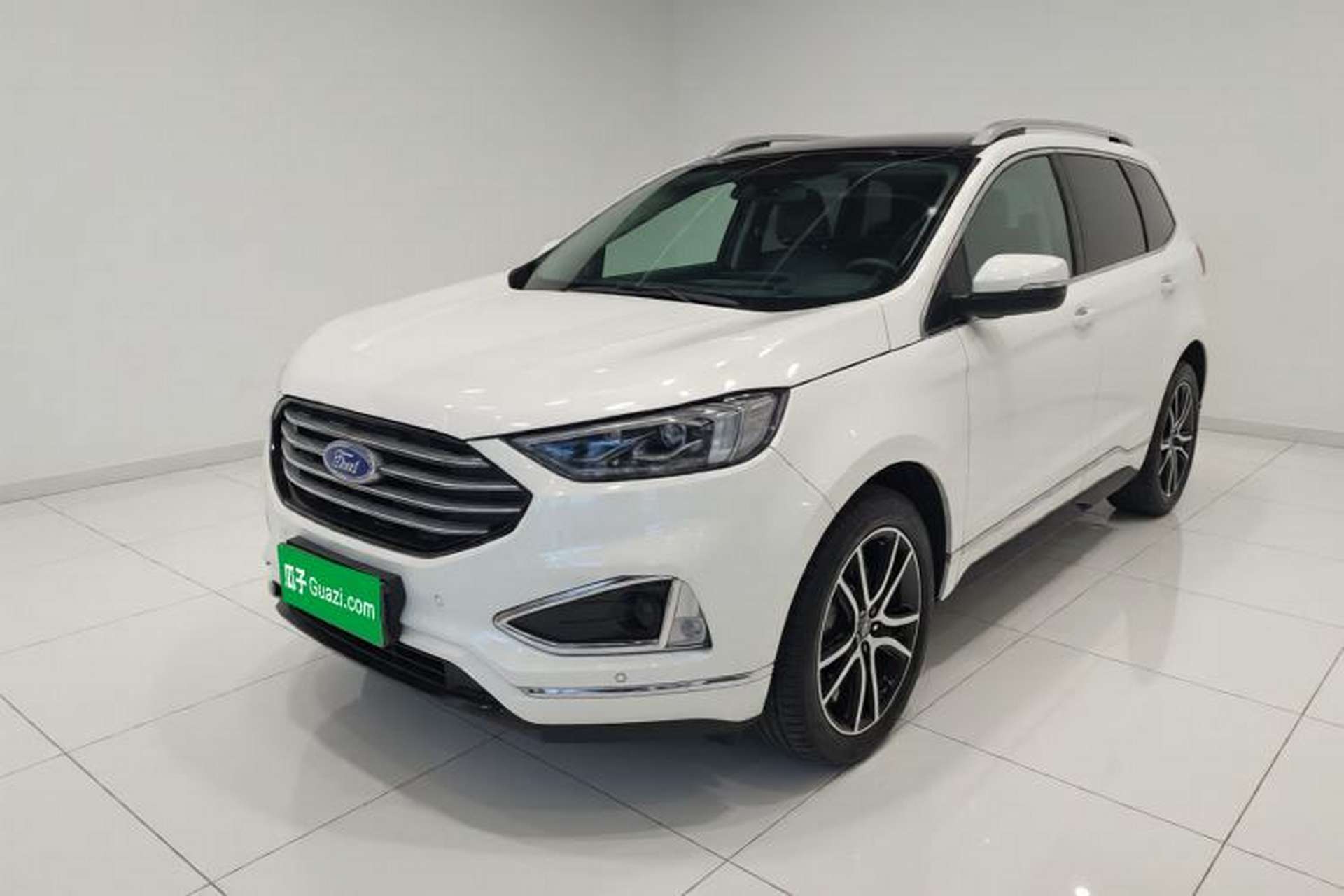 Used Ford Edge 2020 EcoBoost 245 Two-Wheel Drive Titanium 7-Seater Front Left 45 Deg