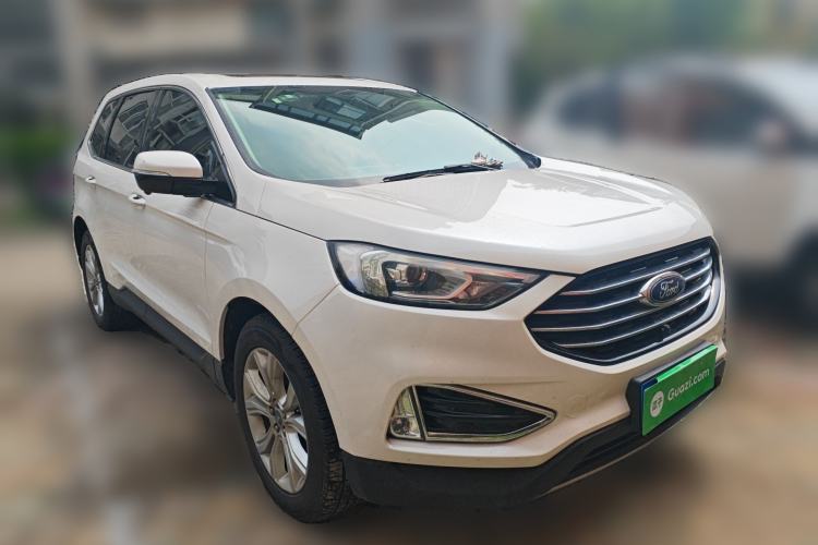 Used Ford Edge 2020 EcoBoost 245 Two-Wheel-Drive Platinum Edition 5 Seats Front Right 45 Deg