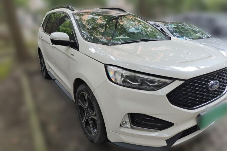 Used Ford Edge 2020 EcoBoost 245 2WD ST-Line 5-seater Front Right 45 Deg