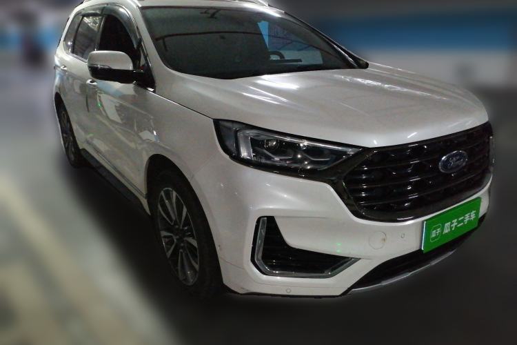 Used Ford Edge 2020 EcoBoost 245 4x4 ST-Line 7-Seater Front Right 45 Deg