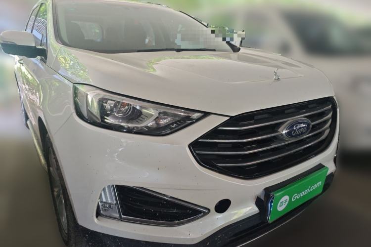 Used Ford Edge 2020 EcoBoost 245 Two-Wheel-Drive Platinum Edition 7-Seater Front Right 45 Deg