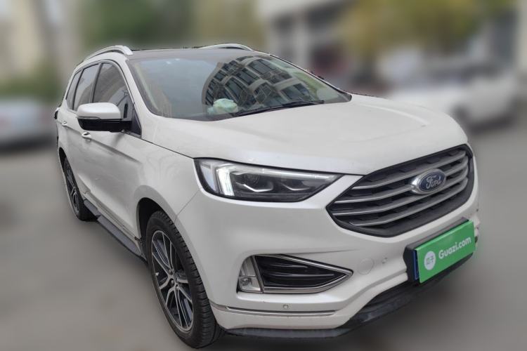 Used Ford Edge 2020 EcoBoost 245 Two-Wheel Drive Titanium 7-Seater Front Right 45 Deg