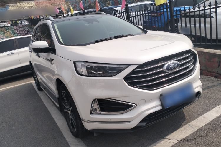 Used Ford Edge 2020 EcoBoost 245 Two-Wheel Drive Titanium 7-Seater Front Right 45 Deg