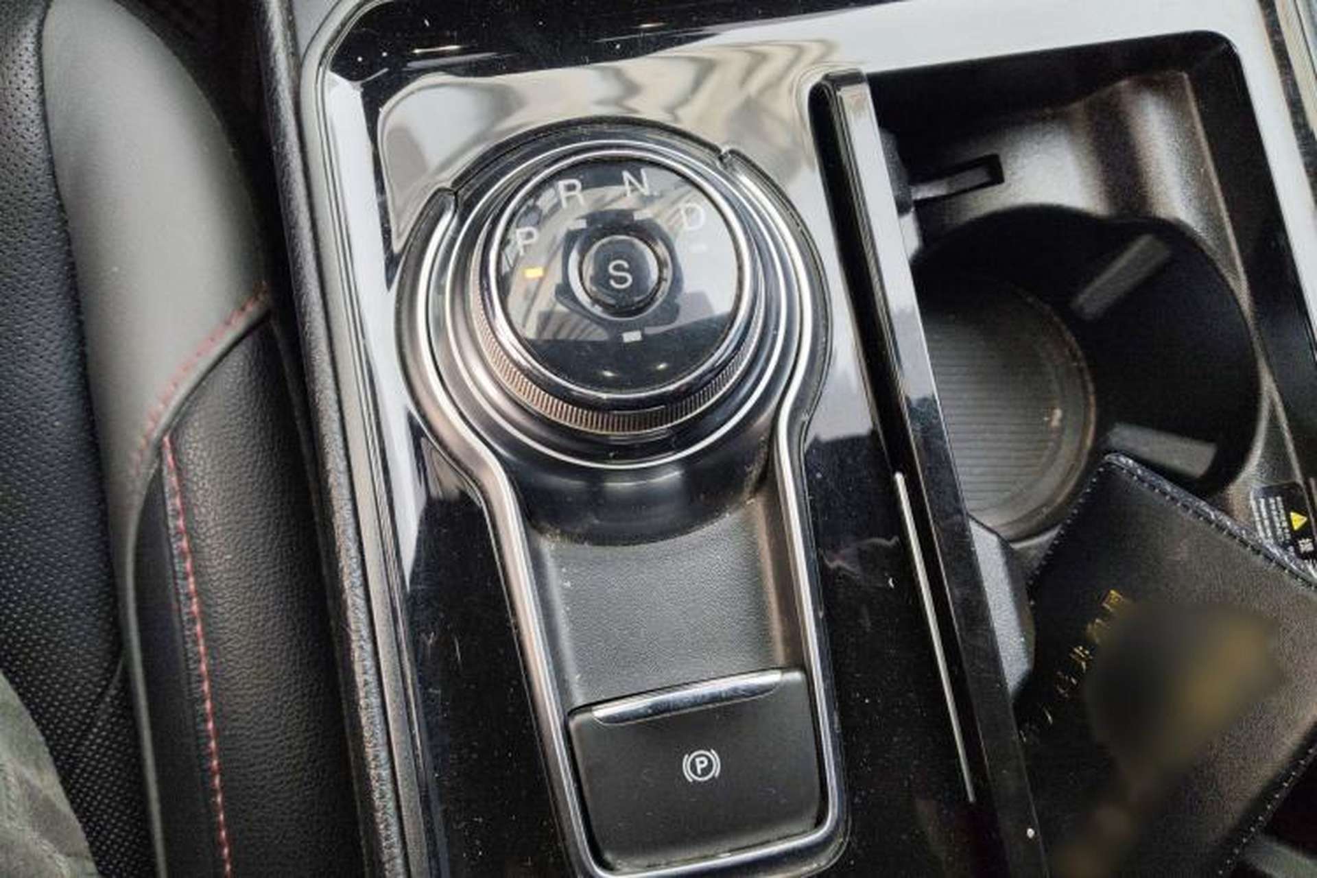 Used Ford Edge 2020 EcoBoost 245 4x4 ST-Line 7-Seater Gear Lever