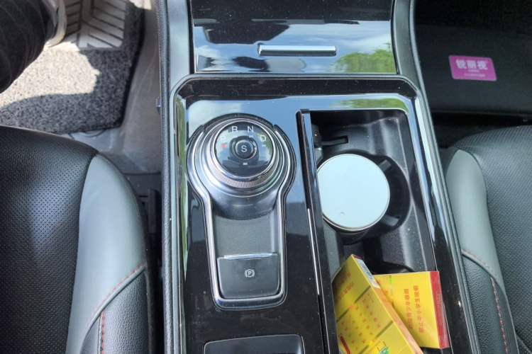 Used Ford Edge 2020 EcoBoost 245 2WD ST-Line 5-seater Gear Lever