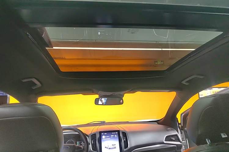 Used Ford Edge 2020 EcoBoost 245 4x4 ST-Line 7-Seater Headliner