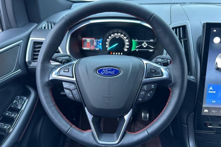 Used Ford Edge 2020 EcoBoost 245 4x4 ST-Line 7-Seater Interior 2