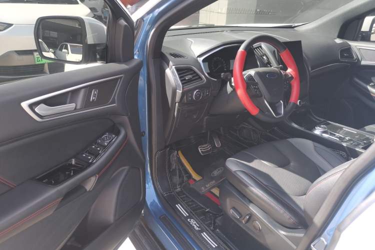 Used Ford Edge 2020 EcoBoost 245 2WD ST-Line 5-seater Interior 3