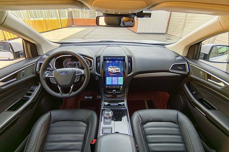 Used Ford Edge 2020 EcoBoost 245 Two-Wheel Drive Titanium 7-Seater Interior 3