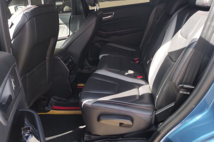 Used Ford Edge 2020 EcoBoost 245 2WD ST-Line 5-seater Interior 5