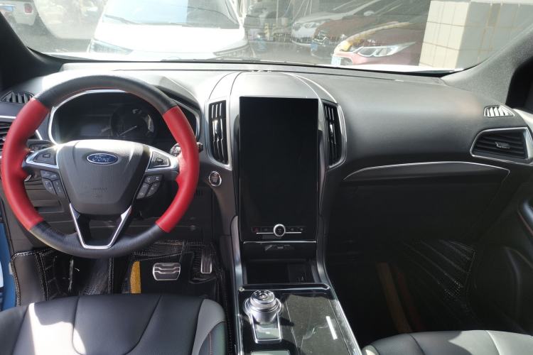 Used Ford Edge 2020 EcoBoost 245 2WD ST-Line 5-seater Interior 6