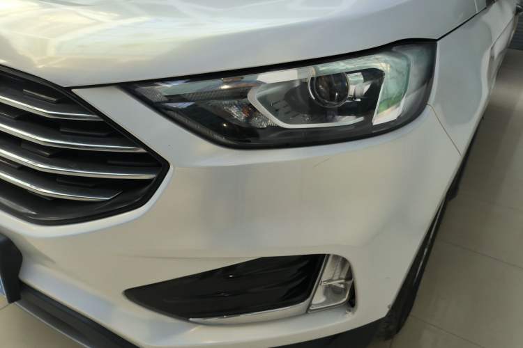 Used Ford Edge 2020 EcoBoost 245 Two-Wheel-Drive Titanium 5-Seater Left Front Headlight