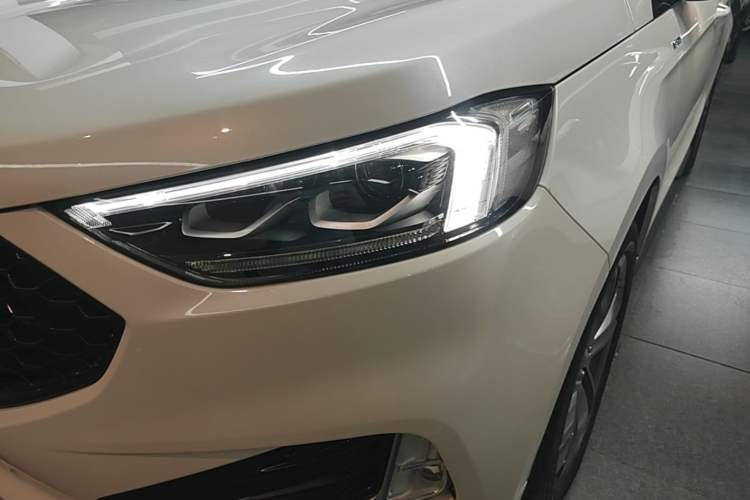 Used Ford Edge 2020 EcoBoost 245 4x4 ST-Line 7-Seater Left Front Headlight
