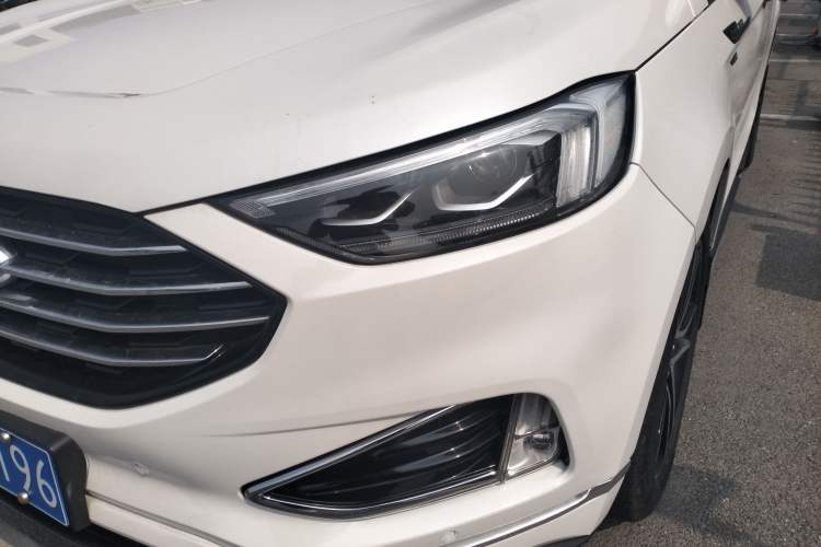 Used Ford Edge 2020 EcoBoost 245 Two-Wheel Drive Titanium 7-Seater Left Front Headlight