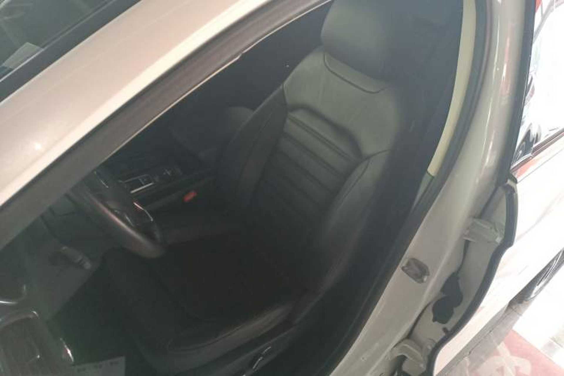 Used Ford Edge 2020 EcoBoost 245 Two-Wheel Drive Titanium 7-Seater Left Front Seat