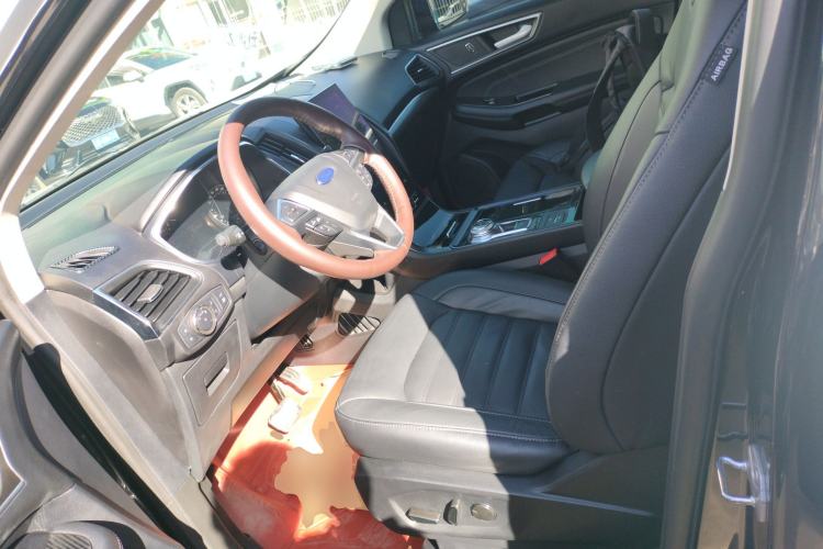 Used Ford Edge 2020 EcoBoost 245 Two-Wheel Drive Titanium 7-Seater Left Front Seat