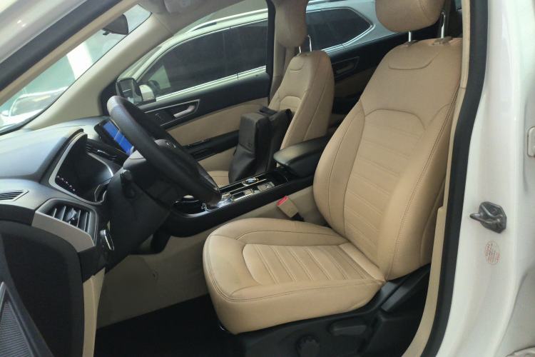 Used Ford Edge 2020 EcoBoost 245 Two-Wheel-Drive Titanium 5-Seater Left Front Seat