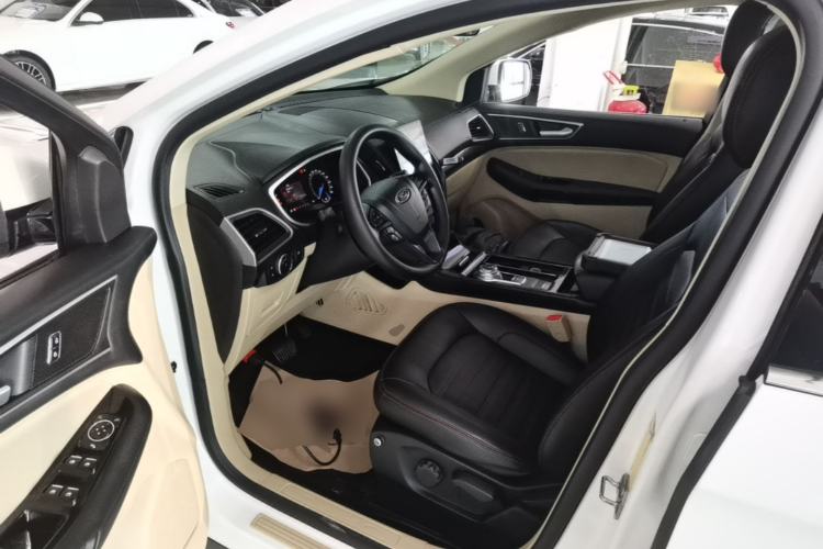 Used Ford Edge 2020 EcoBoost 245 Two-Wheel-Drive Titanium 5-Seater Left Front Seat