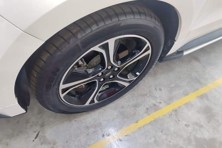 Used Ford Edge 2020 EcoBoost 245 2WD ST-Line 5-seater Left Front Wheel Hub