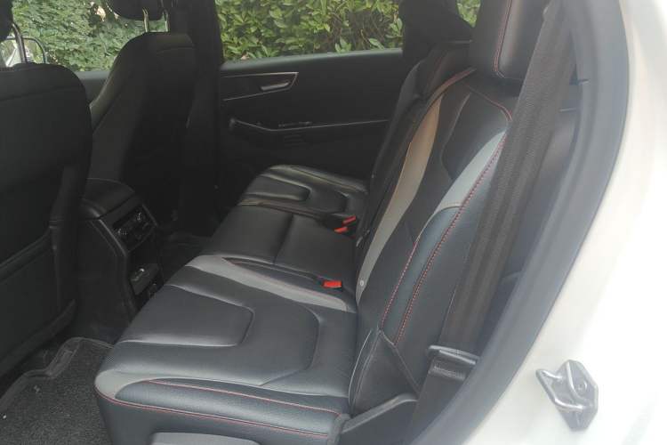 Used Ford Edge 2020 EcoBoost 245 2WD ST-Line 5-seater Left Rear Seat