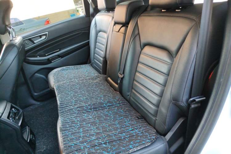 Used Ford Edge 2020 EcoBoost 245 Two-Wheel Drive Titanium 7-Seater Left Rear Seat