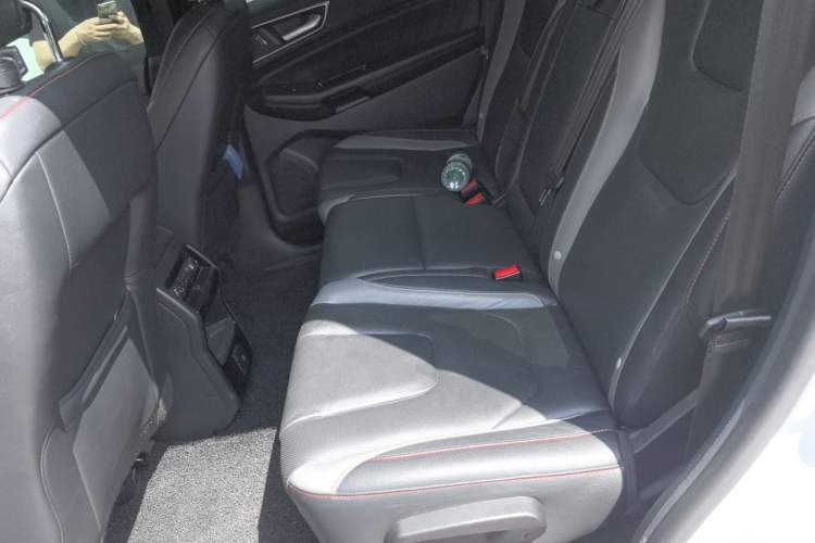 Used Ford Edge 2020 EcoBoost 245 2WD ST-Line 5-seater Left Rear Seat