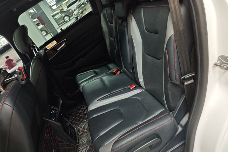 Used Ford Edge 2020 EcoBoost 245 4x4 ST-Line 7-Seater Left Rear Seat