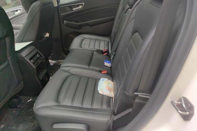 Used Ford Edge 2020 EcoBoost 245 Two-Wheel Drive Titanium 7-Seater Left Rear Seat