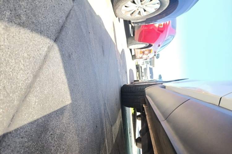 Used Ford Edge 2020 EcoBoost 245 Two-Wheel-Drive Titanium 5-Seater Left Side Sill