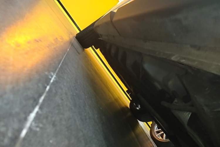 Used Ford Edge 2020 EcoBoost 245 4x4 ST-Line 7-Seater Left Side Sill