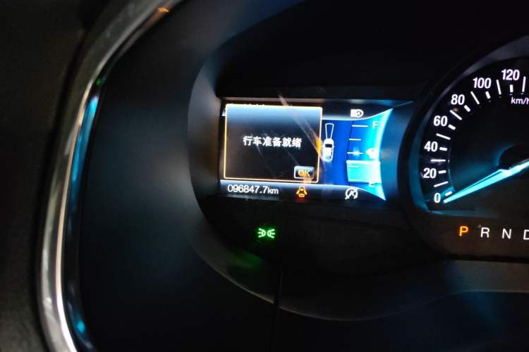 Used Ford Edge 2020 EcoBoost 245 4x4 ST-Line 7-Seater Odometer Close Up