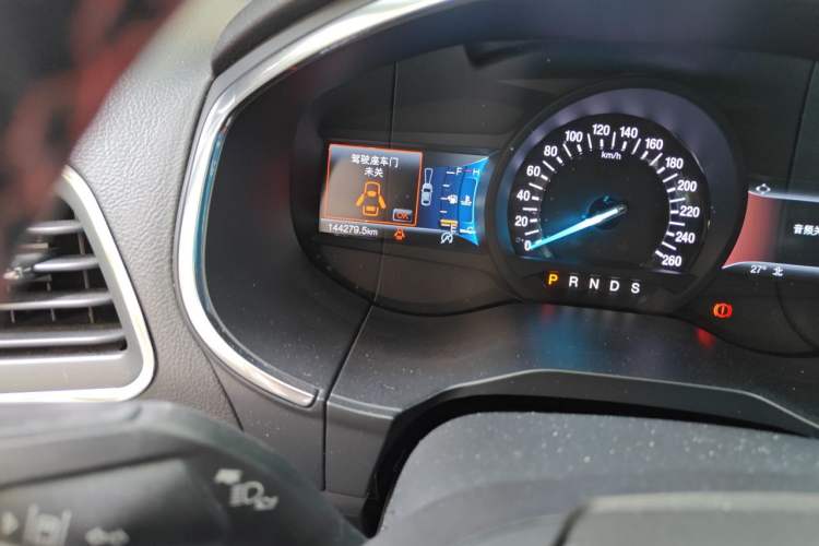 Used Ford Edge 2020 EcoBoost 245 2WD ST-Line 5-seater Odometer Close Up