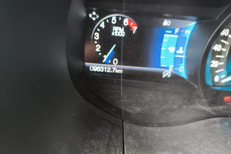 Used Ford Edge 2020 EcoBoost 245 4x4 ST-Line 7-Seater Odometer Close Up