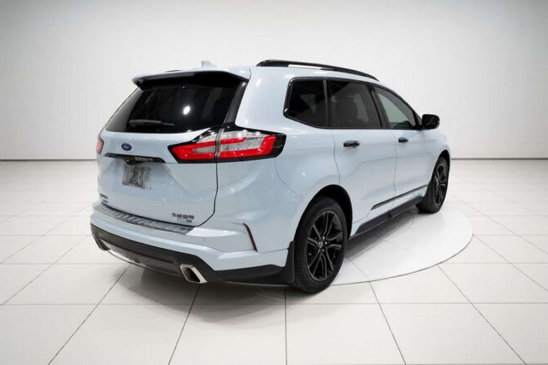 Used Ford Edge 2020 EcoBoost 245 Two-Wheel Drive Titanium 7-Seater Rear Right 45 Deg