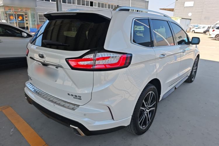 Used Ford Edge 2020 EcoBoost 245 Two-Wheel Drive Titanium 7-Seater Rear Right 45 Deg