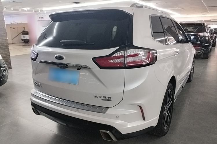 Used Ford Edge 2020 EcoBoost 245 Two-Wheel Drive Titanium 7-Seater Rear Right 45 Deg