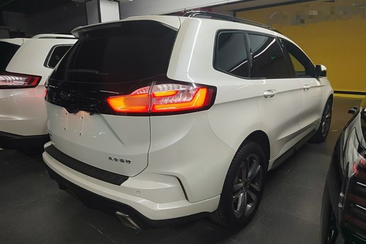 Used Ford Edge 2020 EcoBoost 245 4x4 ST-Line 7-Seater Rear Right 45 Deg