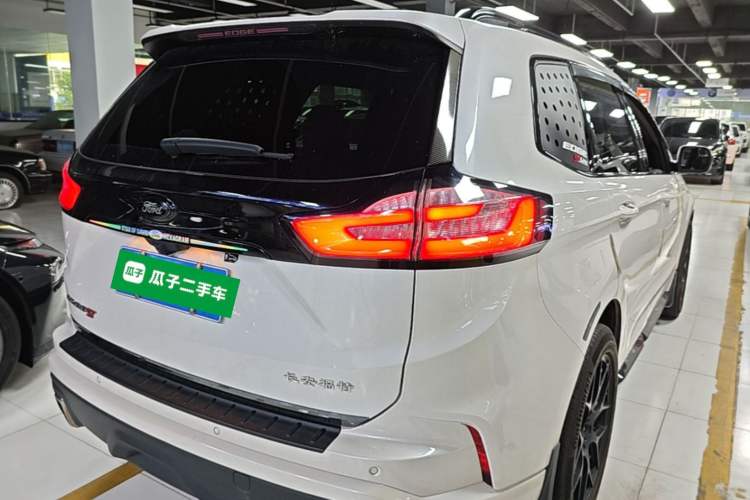 Used Ford Edge 2020 EcoBoost 245 4x4 ST-Line 7-Seater Rear Right 45 Deg