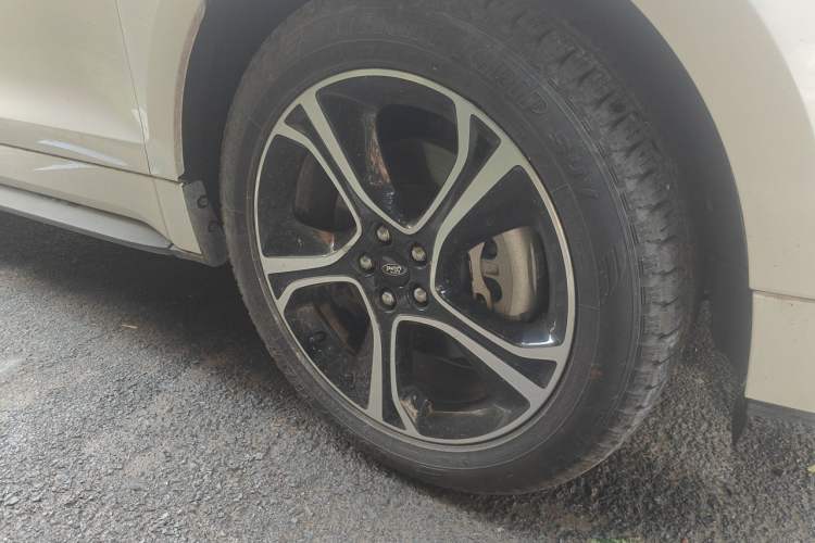 Used Ford Edge 2020 EcoBoost 245 2WD ST-Line 5-seater Right Front Wheel Hub