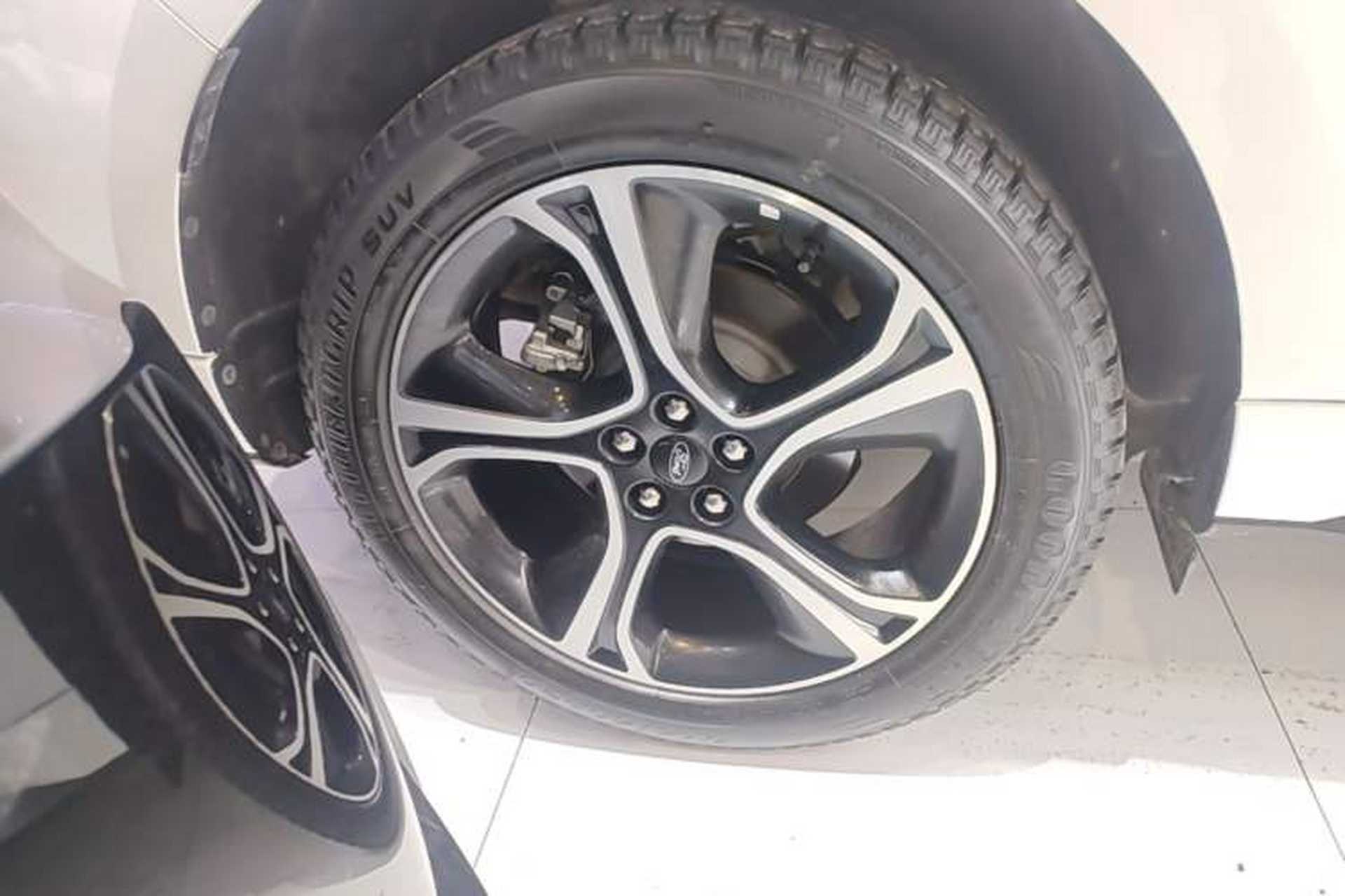 Used Ford Edge 2020 EcoBoost 245 2WD ST-Line 5-seater Right Rear Wheel Hub