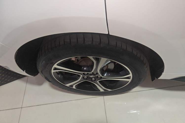 Used Ford Edge 2020 EcoBoost 245 2WD ST-Line 5-seater Right Rear Wheel Hub